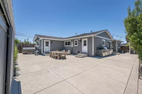 Exterior - 1600 Ark St, San Mateo, CA 94403 photo 6 of 6