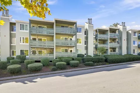 4004 Farm Hill Blvd 103, Redwood City, CA 94061
