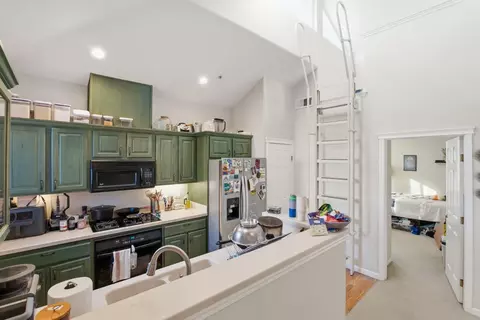 Kitchen - 2309 Palmetto Ave, Pacifica, CA 94044 photo 6 of 7