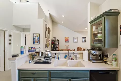 Kitchen - 2309 Palmetto Ave, Pacifica, CA 94044 photo 4 of 7
