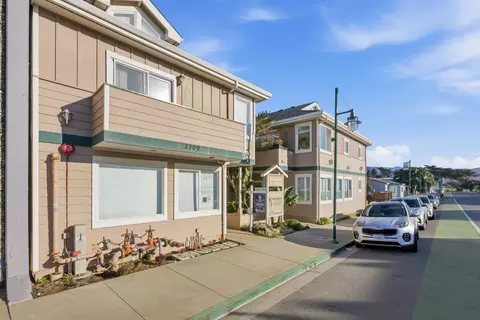 Exterior - 2309 Palmetto Ave, Pacifica, CA 94044 photo 1 of 9