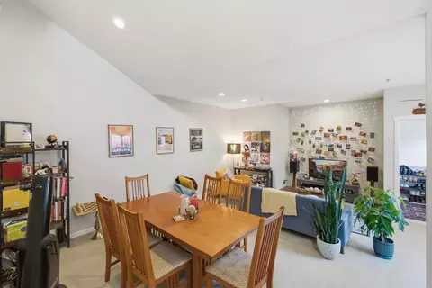 Dining - 2309 Palmetto Ave, Pacifica, CA 94044 photo 2 of 3