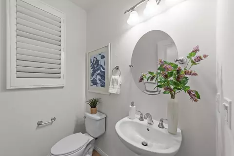 Bath - 75 Brindisi, Irvine, CA 92618 photo 1 of 3