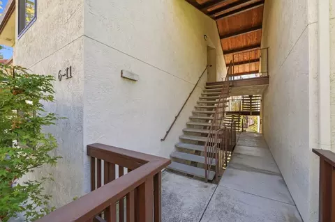 Entry Way - 22103 Vista Del Plaza Ln 7, Hayward, CA 94541 photo 1 of 3