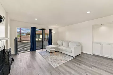 Living - 22103 Vista Del Plaza Ln 7, Hayward, CA 94541 photo 1 of 4