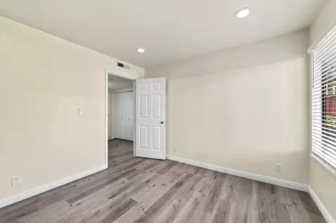 Bedroom - 22103 Vista Del Plaza Ln 7, Hayward, CA 94541 photo 2 of 8