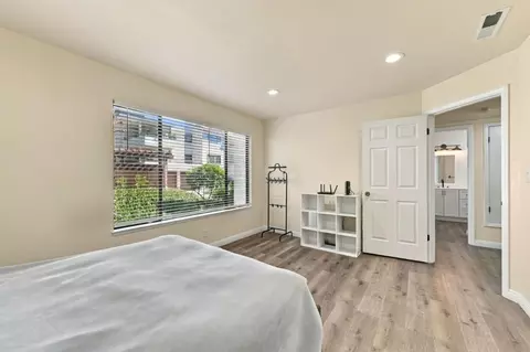 Bedroom - 22103 Vista Del Plaza Ln 7, Hayward, CA 94541 photo 8 of 8