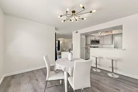 Dining - 22103 Vista Del Plaza Ln 7, Hayward, CA 94541 photo 4 of 5