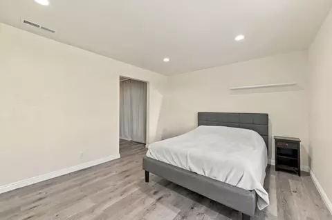 Bedroom - 22103 Vista Del Plaza Ln 7, Hayward, CA 94541 photo 7 of 8