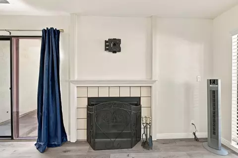 Living - 22103 Vista Del Plaza Ln 7, Hayward, CA 94541 photo 4 of 4