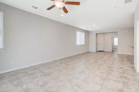 Living - 1382 Mill Run Ct, Manteca, CA 95336 photo 4 of 6