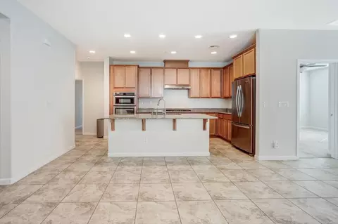 Living - 1382 Mill Run Ct, Manteca, CA 95336 photo 2 of 6