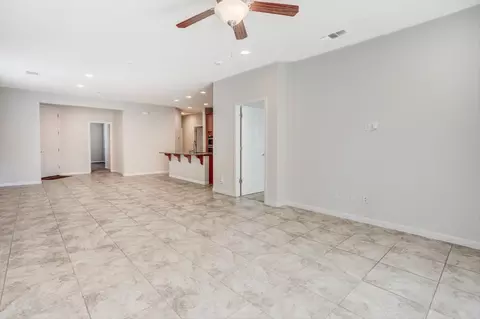 Living - 1382 Mill Run Ct, Manteca, CA 95336 photo 5 of 6