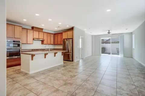 Living - 1382 Mill Run Ct, Manteca, CA 95336 photo 1 of 6