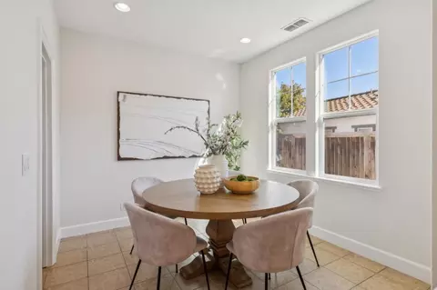 Dining - 9743 Desert Bloom Pl, Gilroy, CA 95020 photo 3 of 4