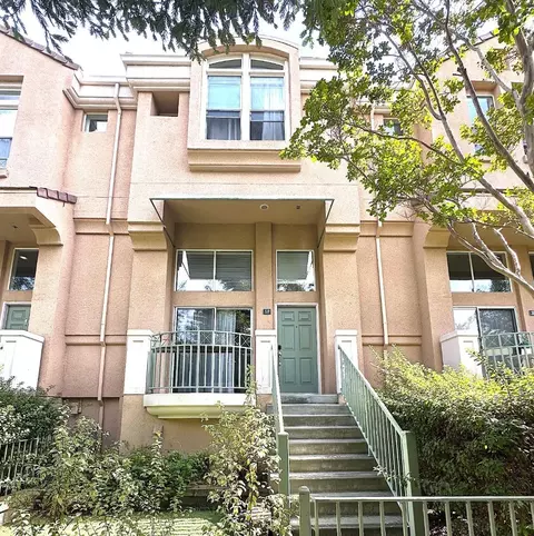 168 Campbell Dr, Mountain View, CA 94043 photo 1