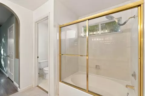 Bath - 4159 Blossom Ct, Oakley, CA 94561 photo 5 of 8