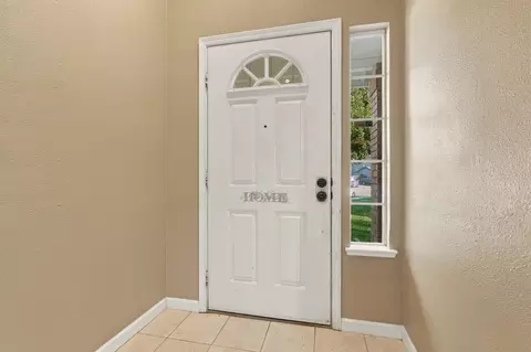 Entry Way - 4159 Blossom Ct, Oakley, CA 94561 photo 1 of 2