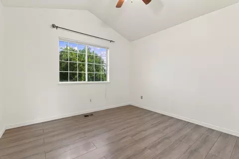 Bedroom - 4159 Blossom Ct, Oakley, CA 94561 photo 5 of 6
