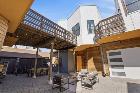 Exterior - 1512 8th St, Oakland, CA 94607 photo 2 of 4
