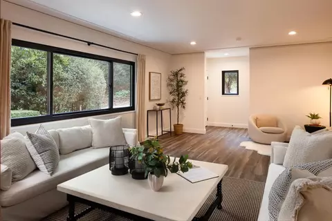 25315 Flanders Dr, Carmel, CA 93923