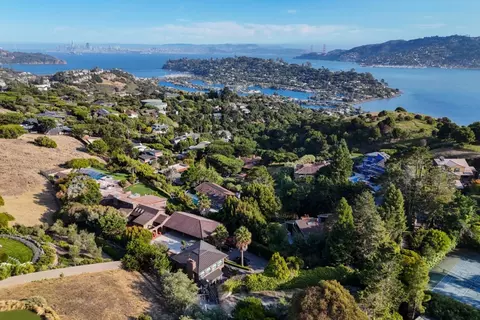 View/Area - 280 Round Hill Rd, Tiburon, CA 94920 photo 3 of 4