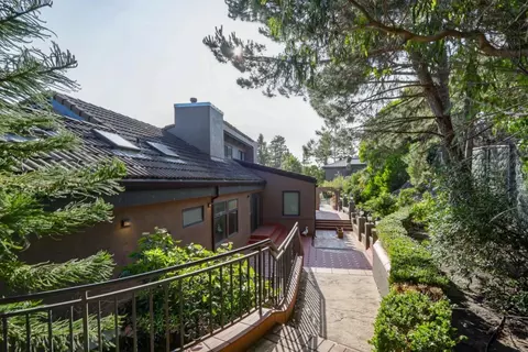 Exterior - 280 Round Hill Rd, Tiburon, CA 94920 photo 6 of 20