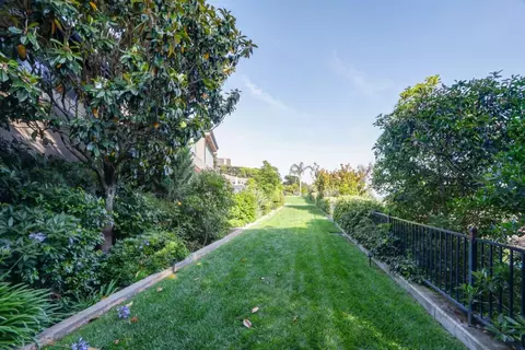 Exterior - 280 Round Hill Rd, Tiburon, CA 94920 photo 7 of 20