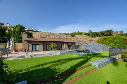 Exterior - 280 Round Hill Rd, Tiburon, CA 94920 photo 9 of 20