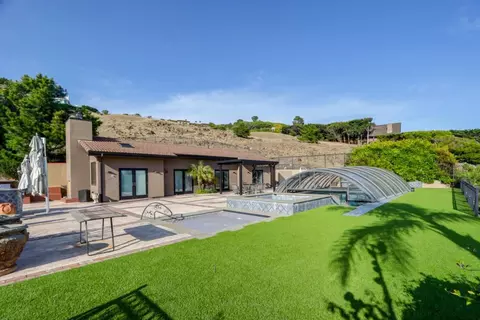 Exterior - 280 Round Hill Rd, Tiburon, CA 94920 photo 10 of 20