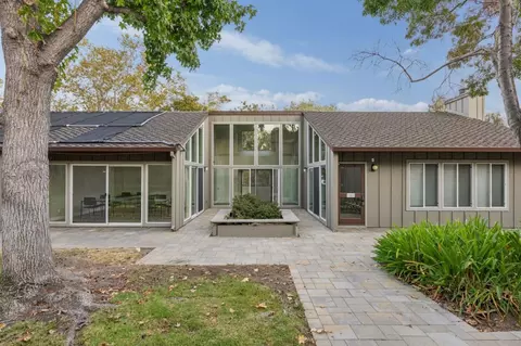 108 Walnut Hill Ct, Los Gatos, CA 95032