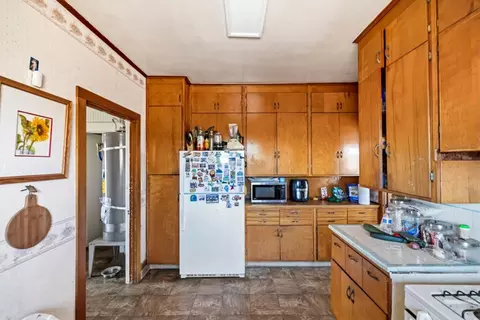 Kitchen - 350 Harrison Rd, Salinas, CA 93907 photo 2 of 3
