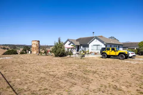 Exterior - 350 Harrison Rd, Salinas, CA 93907 photo 4 of 4