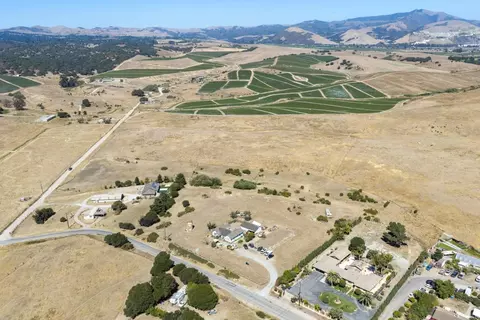 View/Area - 350 Harrison Rd, Salinas, CA 93907 photo 5 of 5