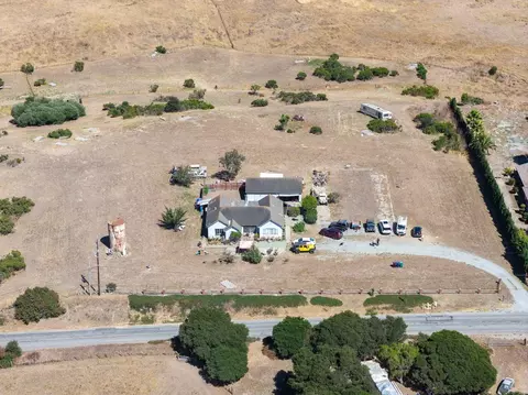 View/Area - 350 Harrison Rd, Salinas, CA 93907 photo 1 of 5