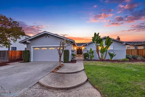 2729 Los Altos Dr, San Jose, CA 95121