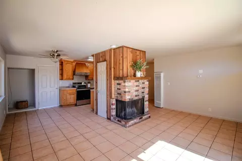 Living - 423 Pueblo Dr, Salinas, CA 93906 photo 1 of 6