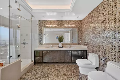 Bath - 45 El Bonito Way, Millbrae, CA 94030 photo 2 of 7