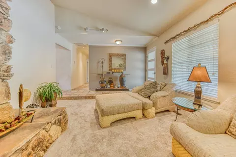 Living - 17814 Gail Ct, Salinas, CA 93907 photo 3 of 6