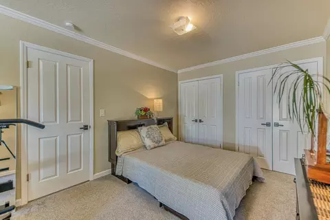 Bedroom - 17814 Gail Ct, Salinas, CA 93907 photo 5 of 6