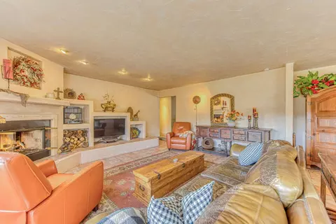 Living - 17814 Gail Ct, Salinas, CA 93907 photo 6 of 6