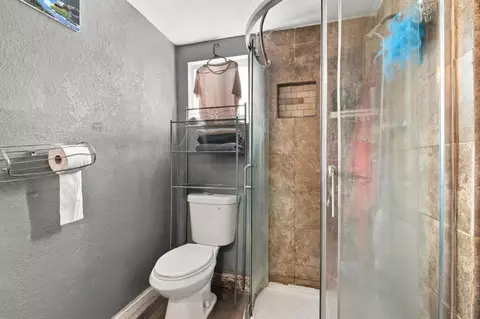 Bath - Coronado Way, Hayward, CA 94545 photo 2 of 3