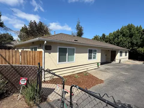 1811 Woodland Ave, East Palo Alto, CA 94303