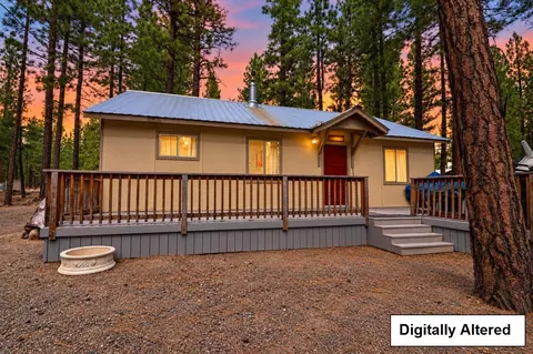 687 Tulip Way, Susanville, CA 96130