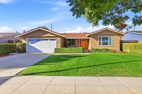 1211 Greenmoor Dr, San Jose, CA 95118