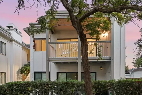 1322 Woodside Rd, Redwood City, CA 94061