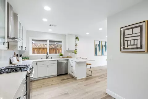 Kitchen - 1544 Todd St, Mountain View, CA 94040 photo 5 of 6