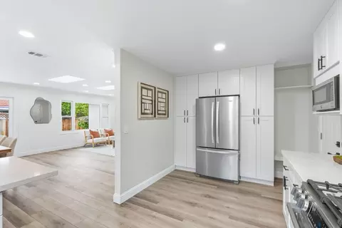 Entry Way - 1544 Todd St, Mountain View, CA 94040 photo 1 of 2