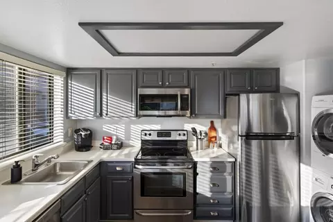 Kitchen - 2 Seascape Resort Dr, Aptos, CA 95003 photo 2 of 2
