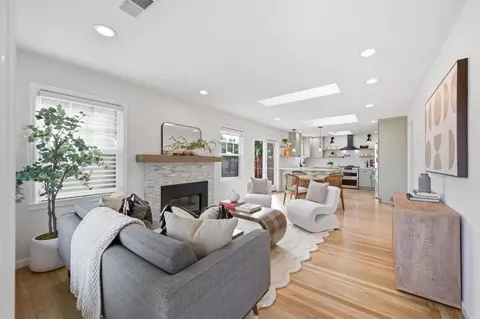 1005 Hall St, San Carlos, CA 94070